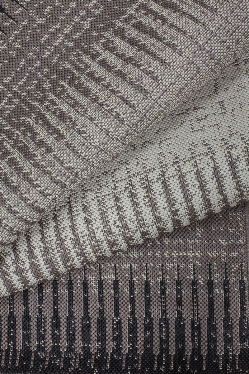 Treasure Garden Ombre Outdoor Rug 7’10”x10’ Taupe