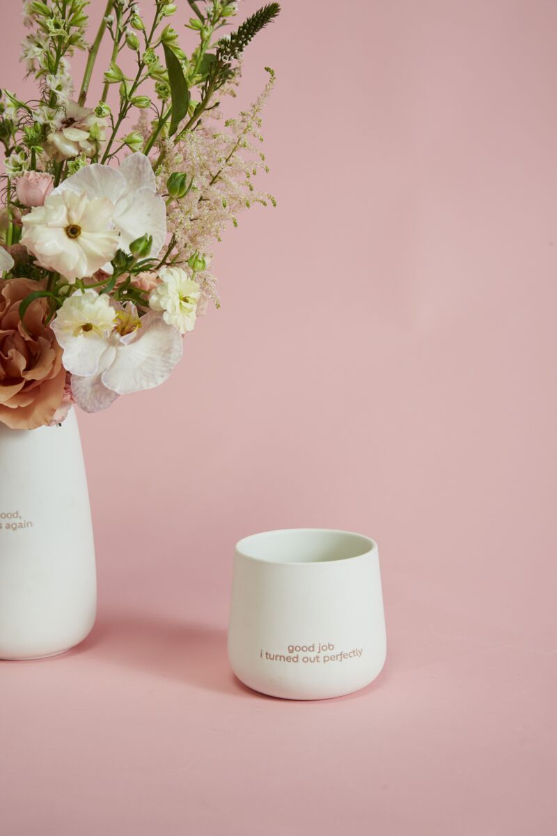 "Dear Mom" White 4.25" Pot