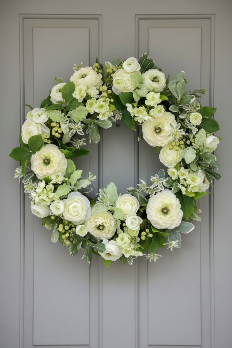 Faux Ranunculus Wreath 24" White/Green